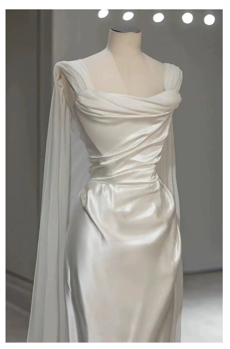 White Satin Pleats Straps Wedding Dress fg5604
