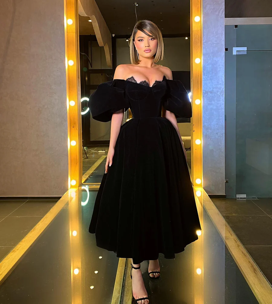 Velvet A-Line Black Homecoming Dresses, Off The Shoulder Graduation Dresses With Bubble Sleeves fg6643