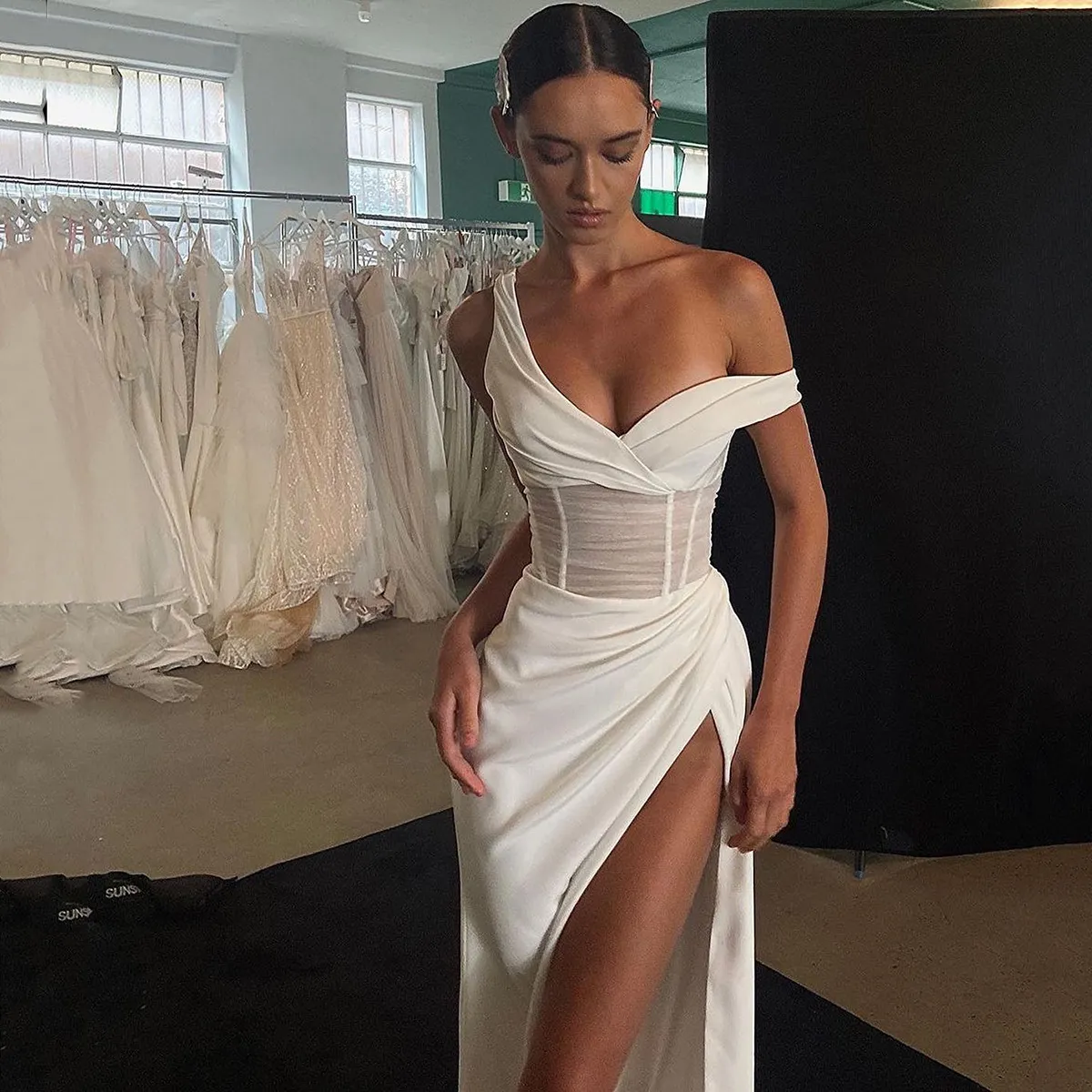 Elegant One-Shoulder Mermaid Wedding Dress fg6310