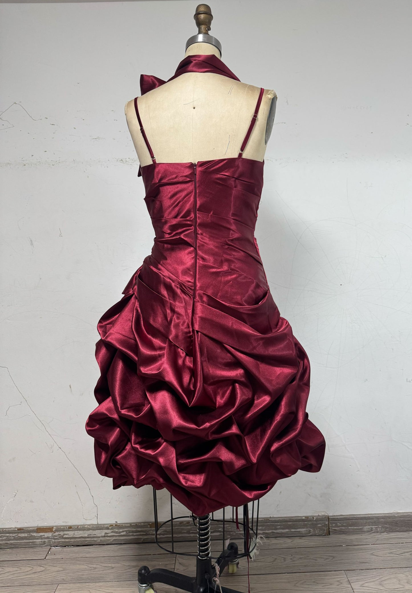 Halter Neck Burgundy Short Prom Party Dress Homecoming Dress fg8750