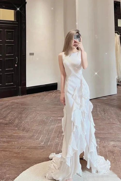 White Sheath Halter Backless Wedding Dress fg3671