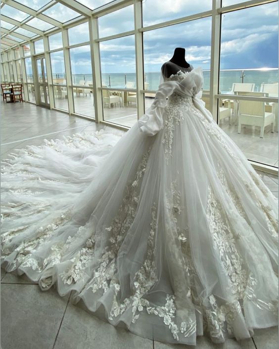 Luxurious White Wedding Dress With Trail,White Bridal Dress fg5832