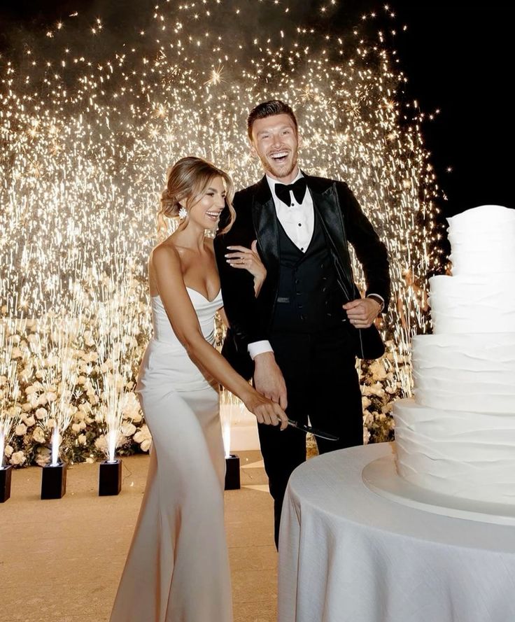 Sexy Mermaid Wedding Dress 2025 Soft Satin Gowns Sweetheart Pleats Silt Long Formal Bridal Gown fg6572