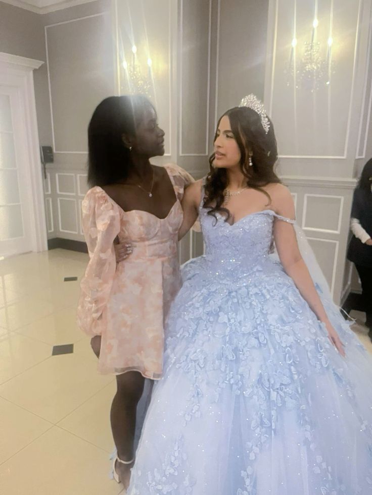 Light Blue Appliques Tulle Lace Quinceanera Dress Ball Gown fg6061