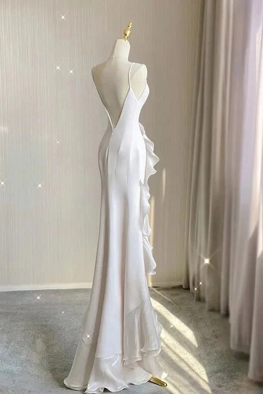 White Sheath Halter Backless Wedding Dress fg3671
