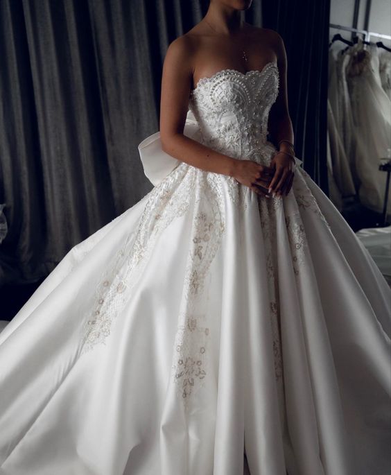 A-line Unique Strapless Satin Vintage Long Wedding Dresses fg5986