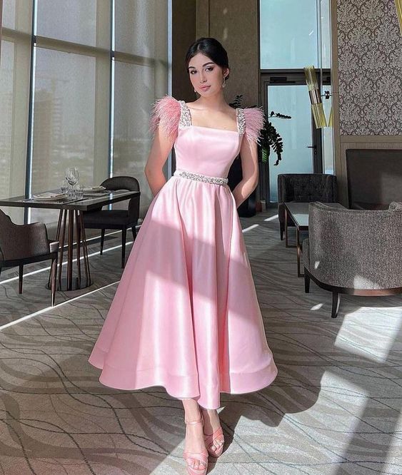 A Line Event Prom Night Dresses Satin Feather Sleeveless Evening Party Gowns Formal Occasion Dress fg4620