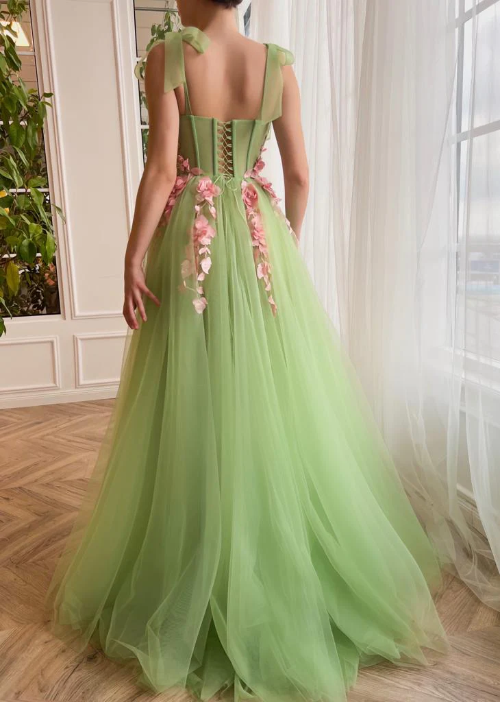 Sweetheart Appliqued Tulle A-Line Long Prom Gown With Slit fg4606