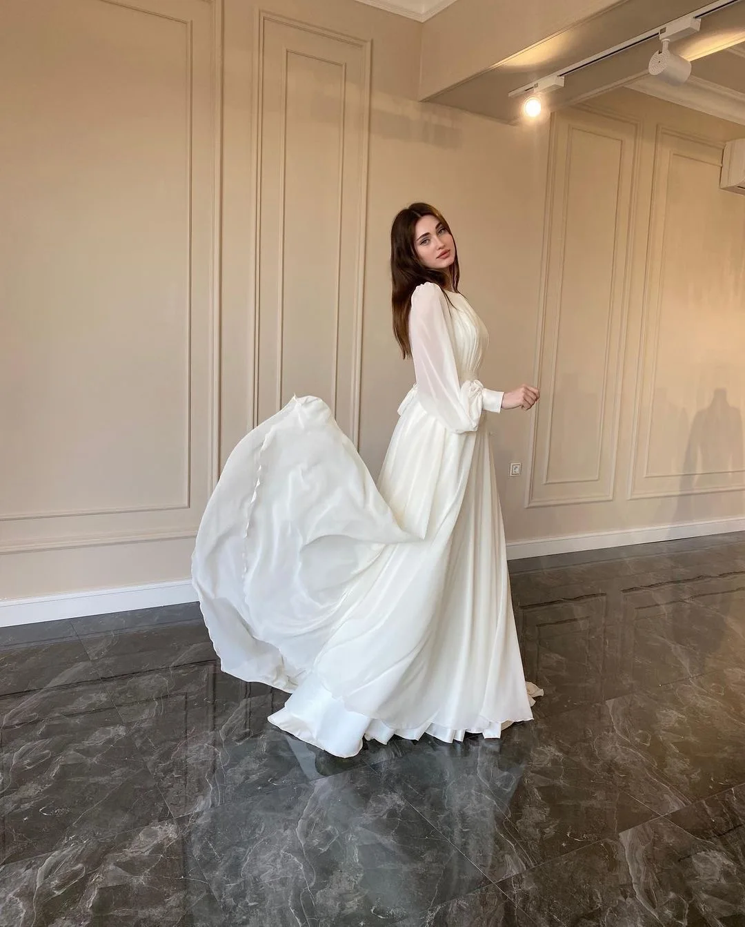 Women Elegant Pleated Lantern Sleeve Round Neck Maxi Dress Fashion Long Sleeve Party Evening Dress fg5902