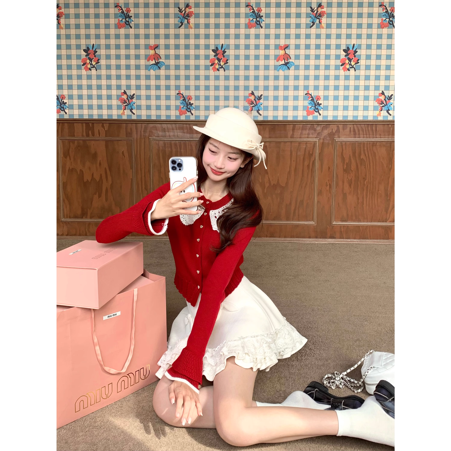 Red knitted crew neck sweater cardigan for autumn and winter A71