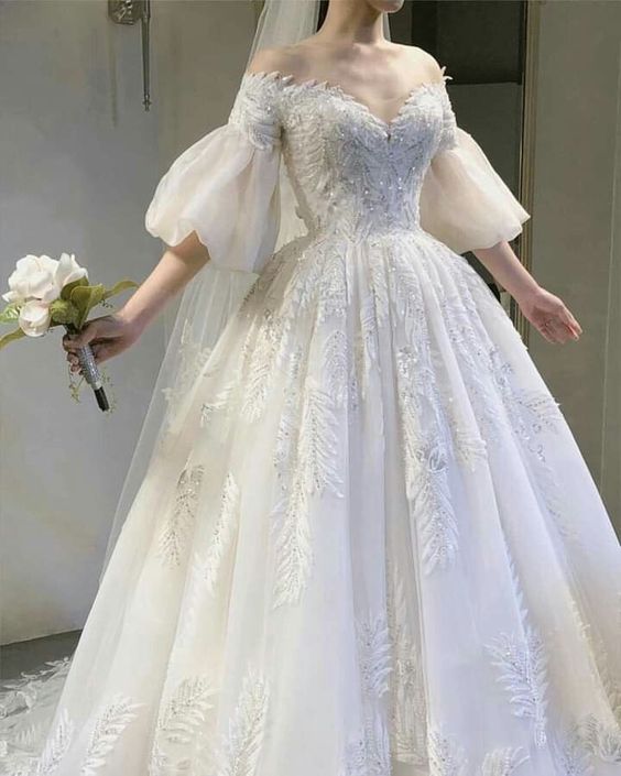 Charming Lace Vintage Fashion Modest Wedding Dresses fg2570