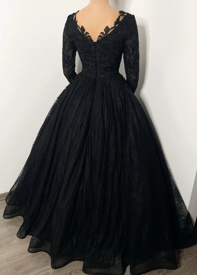 Black romantic wedding dress lace dress with buttons fg361