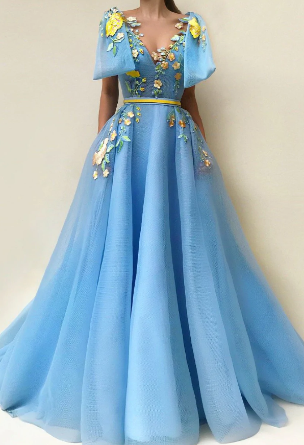 Beautiful Prom Dresses A Line Floor-length Sleeveless Pockets Embroidery Long Chic Tulle Prom Dress fg576