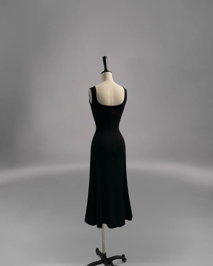 Sweetheart Wedding Guest Dress Sleeveless Black Midi Dress    fg7812