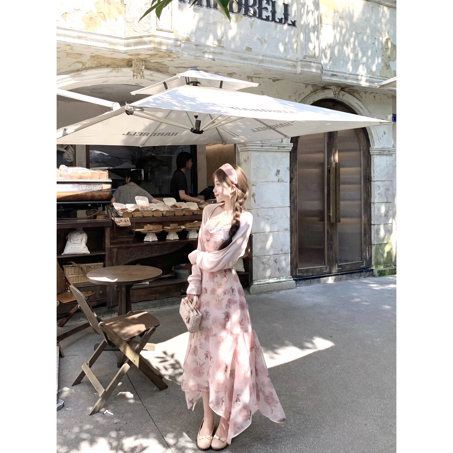 Slim-fit floral A-line maxi dress and cardigan set  A127