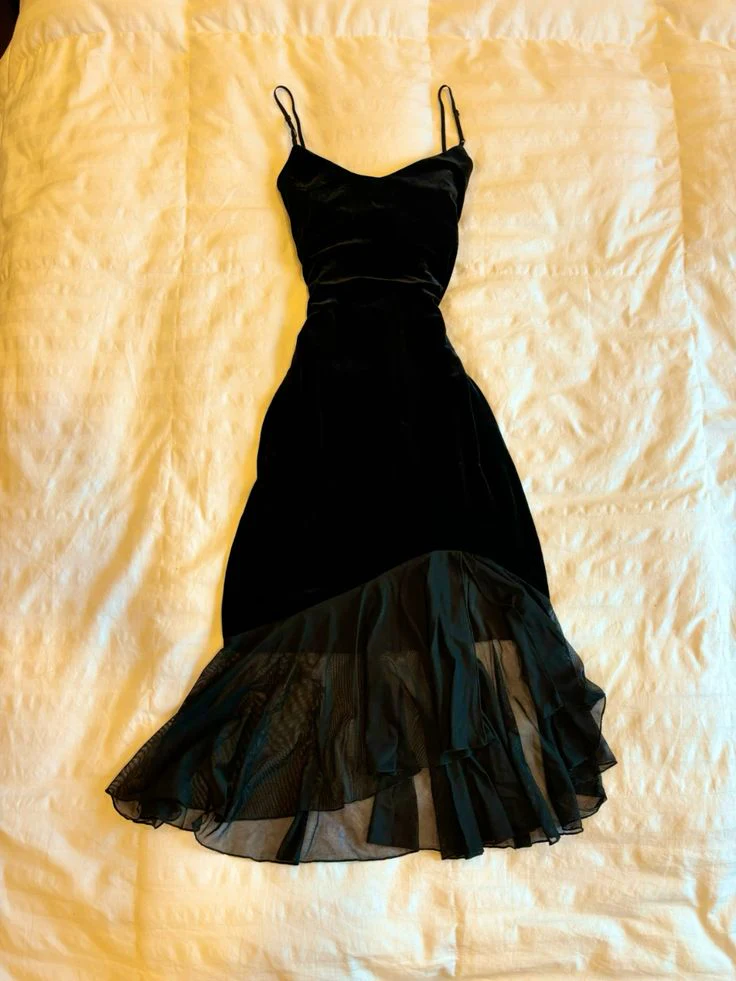 Schwarzes Cocktailkleid aus Samt mit Stufen, Abschlussball, Partykleid, formelle Kleider (Jacke nicht im Lieferumfang enthalten) fg7231