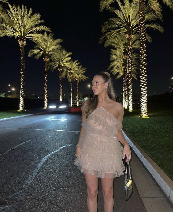 Short Party Gown Halter Homecoming Dress      fg3606