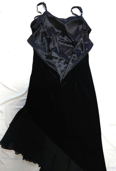 Schwarzes Cocktailkleid aus Samt mit Stufen, Abschlussball, Partykleid, formelle Kleider (Jacke nicht im Lieferumfang enthalten) fg7231