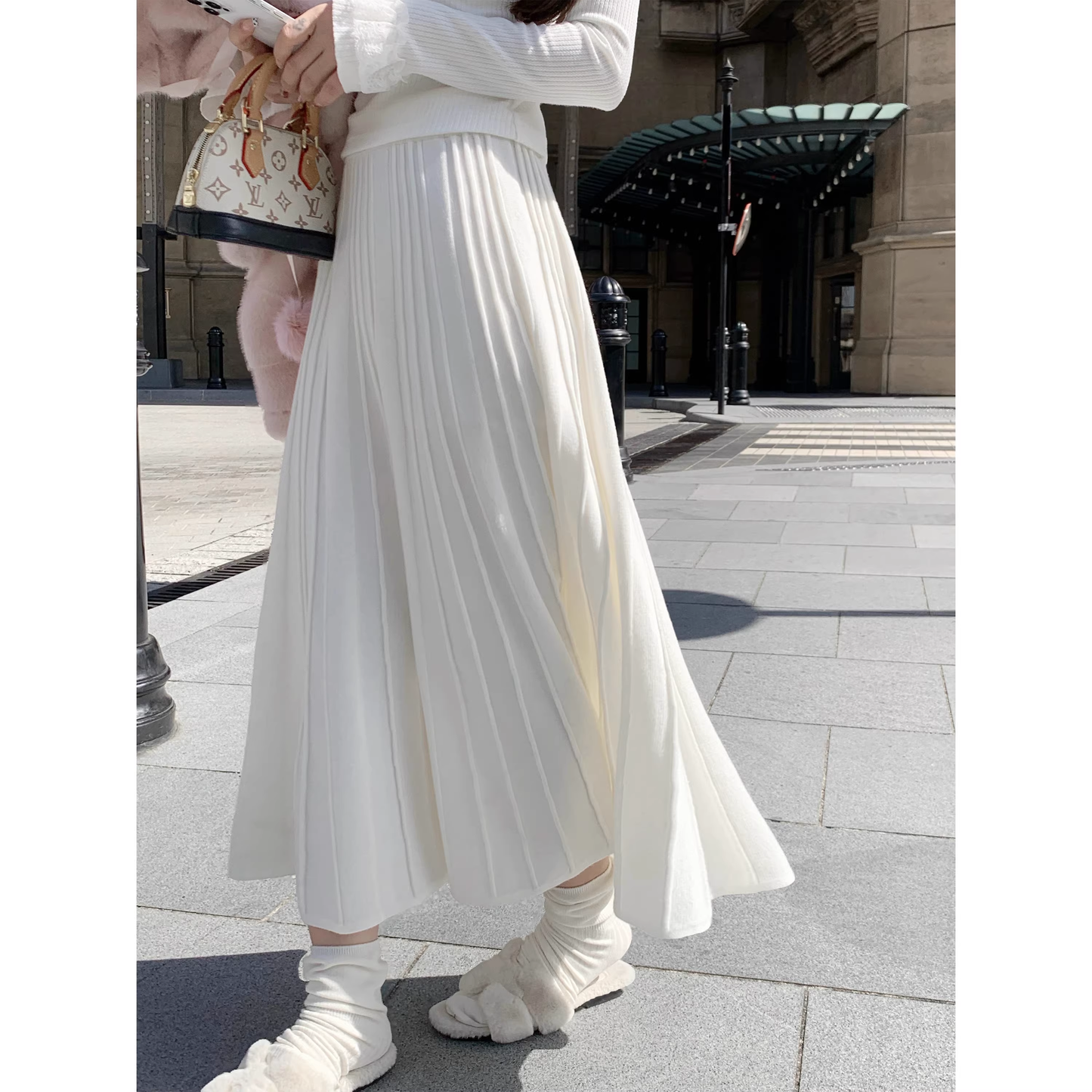 White, soft, pleated knit midi skirt A17